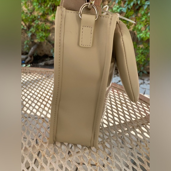 NWT STEVEN MADDEN CROSSBODY BAG COLOR BEIGE TRANSPARENT - Picture 3 of 8